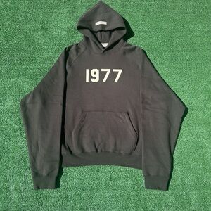 1977 Black essentials Hoodie